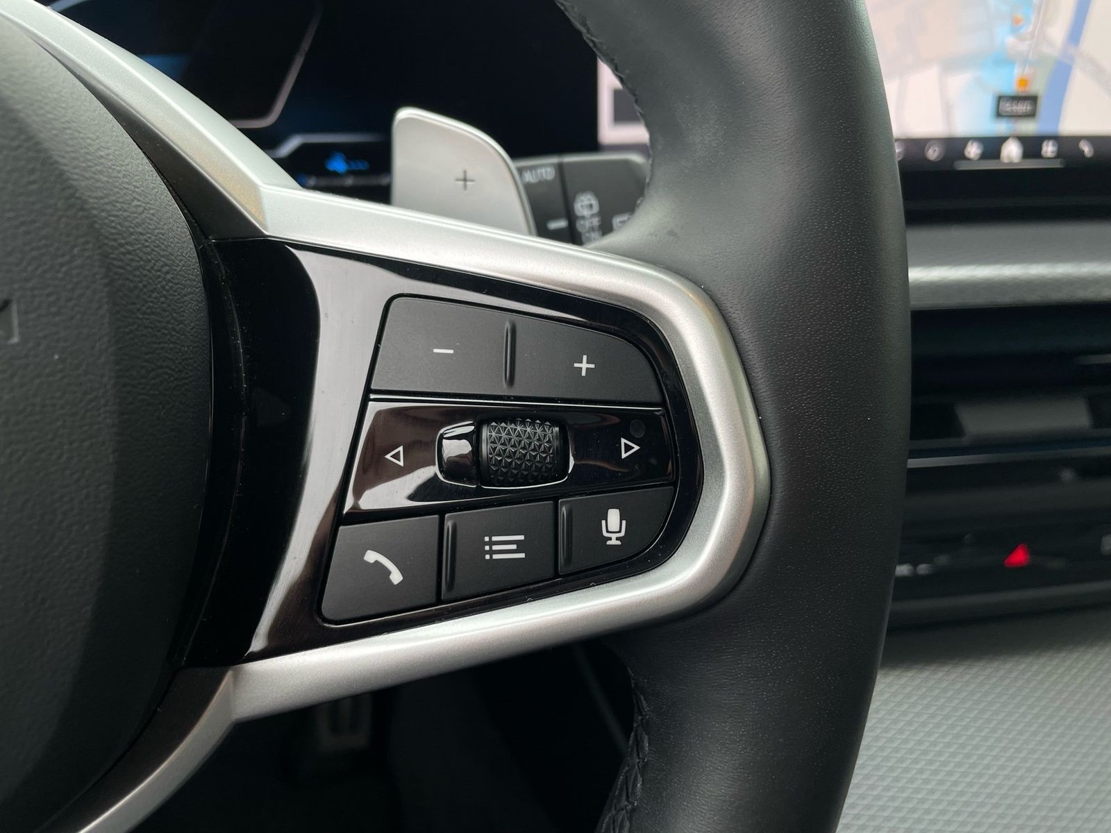 BMW 330e M Sport || ACC AHK HUD Pano 360°