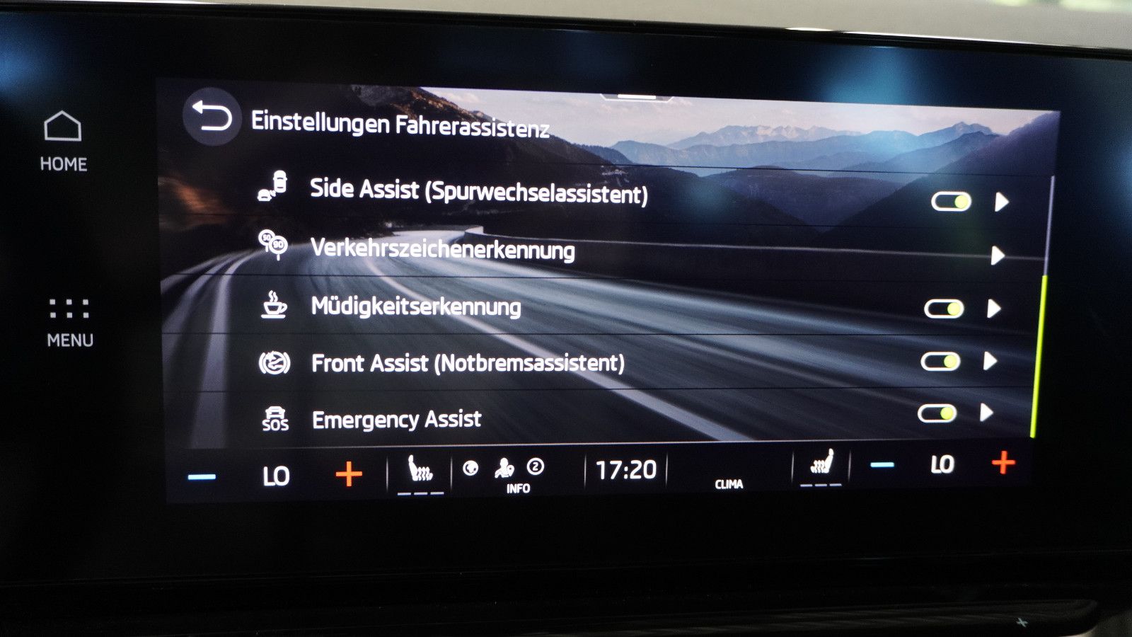 Skoda Octavia Combi RS 4x4*AHK*PANO*HUD*ACC