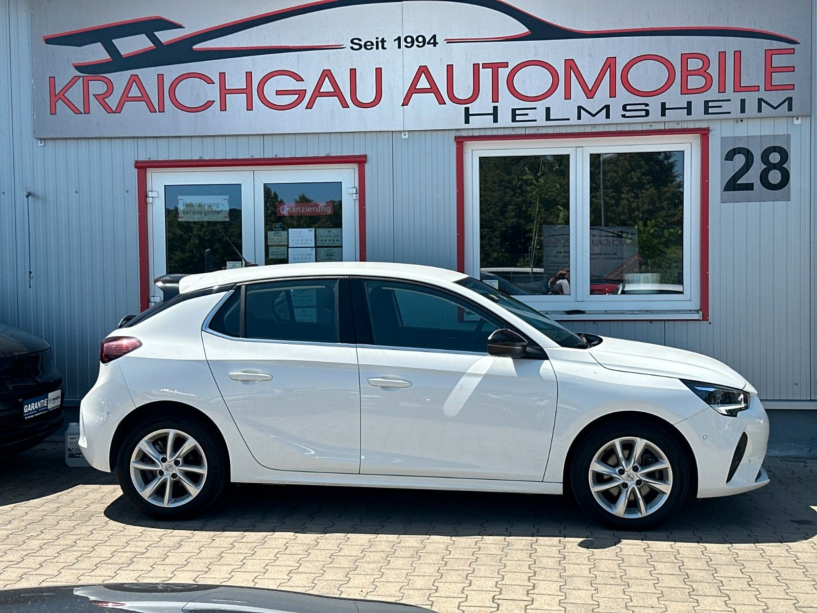 Opel Corsa 1.2 - Samsaru's Car Outlet