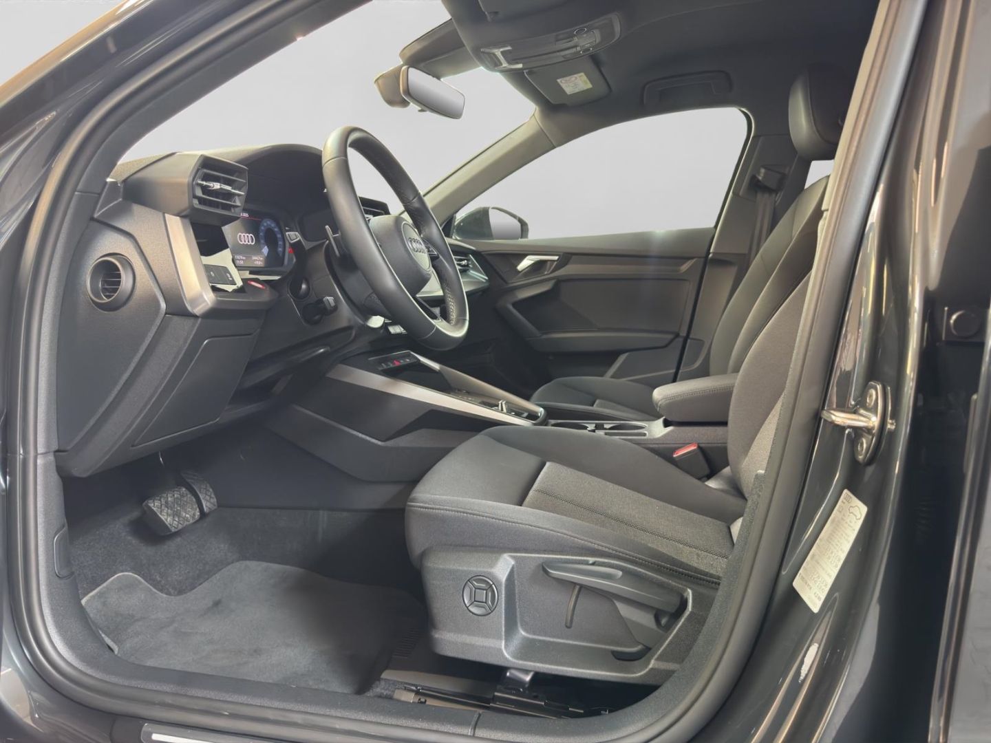 Audi A3 Sportback 35 1.5 TFSI advanced Alu LED AHK Sm