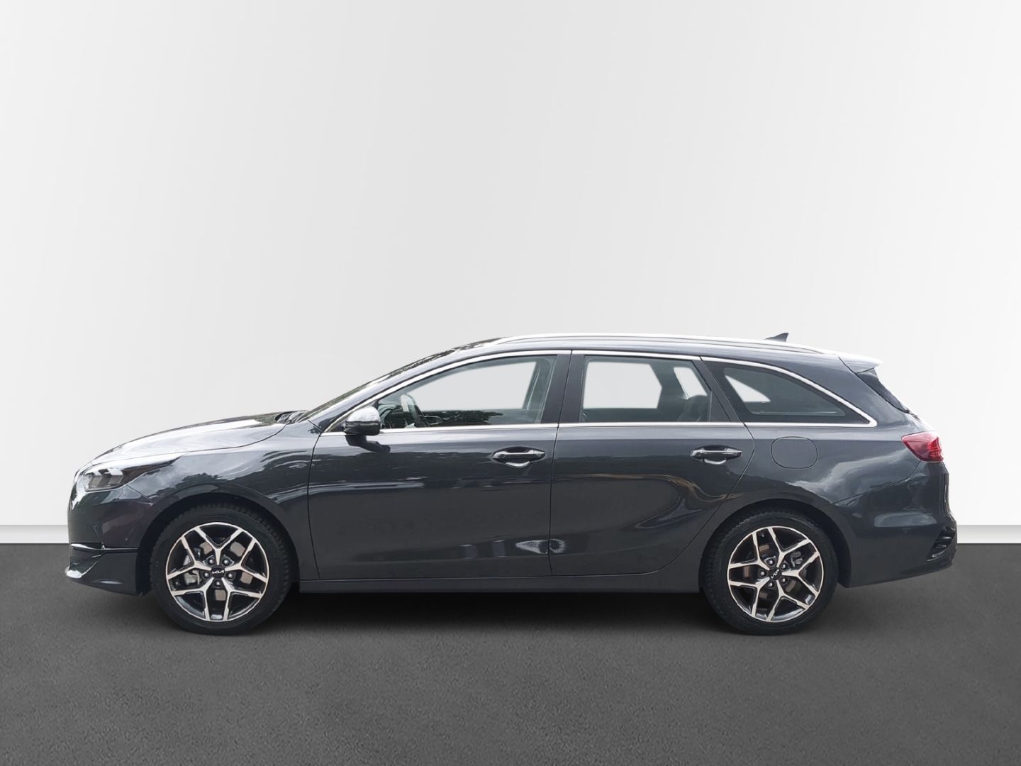 Kia Ceed SW 1.5 T-GDI Spirit - Samsaru's Car Outlet