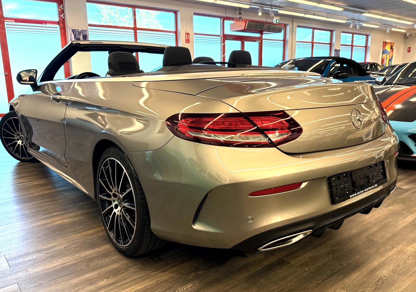 Mercedes-Benz C 200 Cabrio AMG - Samsaru's Car Outlet