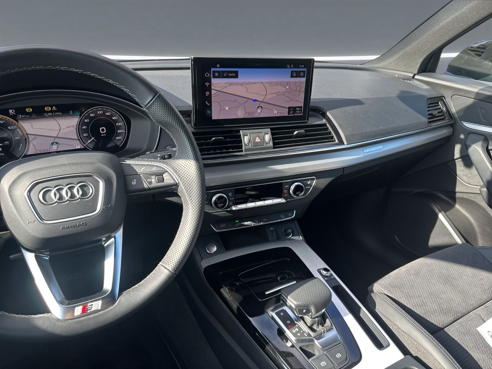 Audi Q5 55 TFSI e qu S line MATRIX AHK PANO 360° 21"