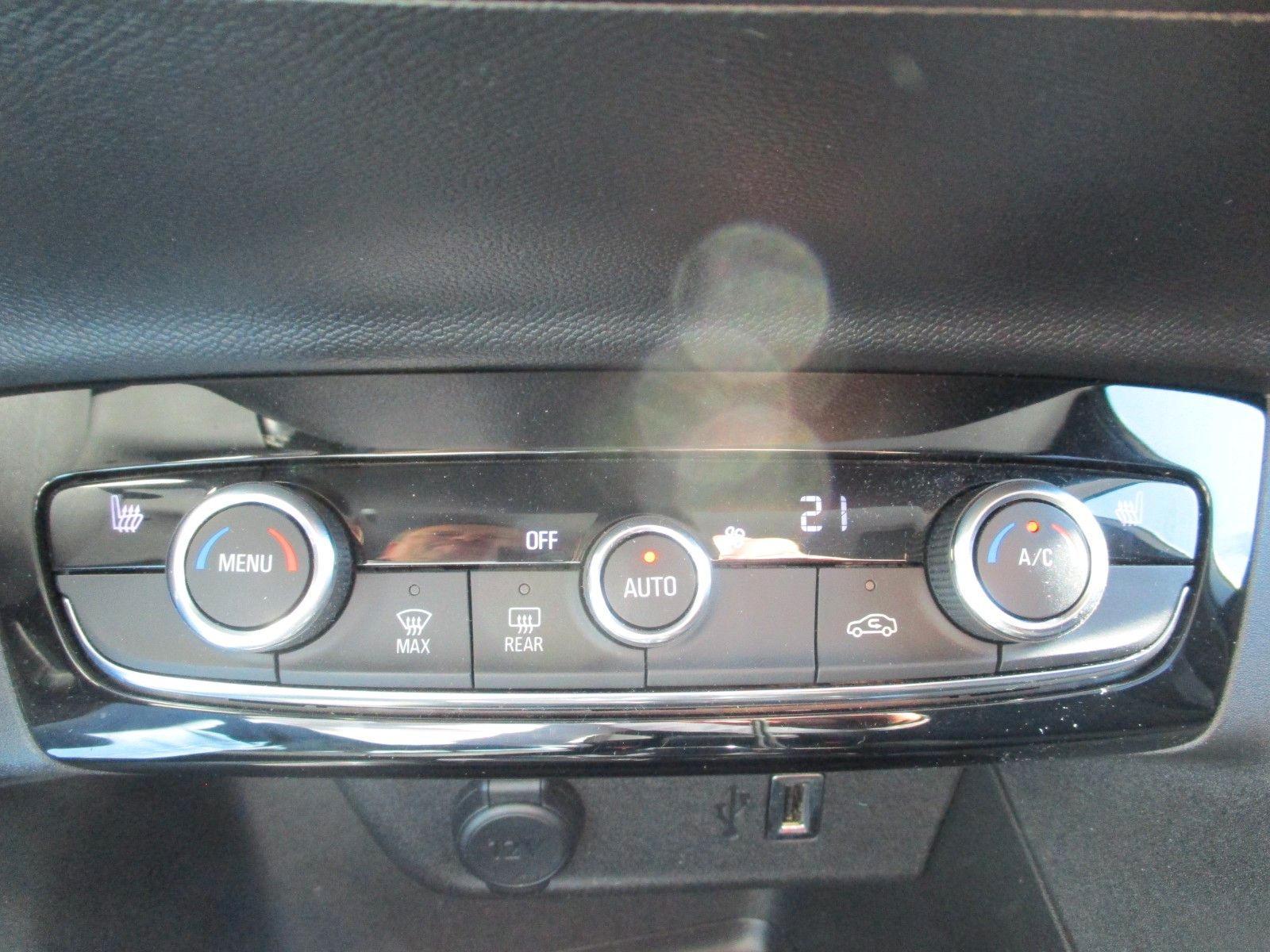Opel Corsa F e First Edition - Samsaru's Car Outlet