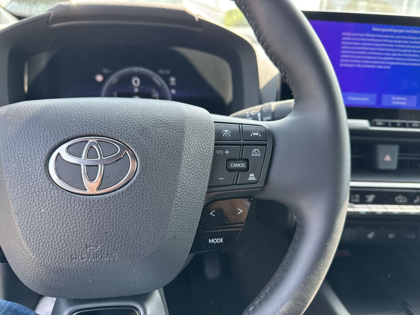 Toyota C-HR Hybrid FWD Team Deutschland 1.8 EU6e Navi L