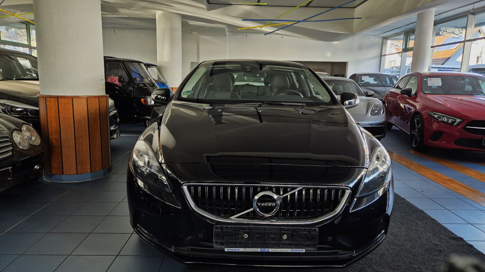 Volvo V40 Kinetic/LED/Navi/PTS/RFK/SHZ/Temp
