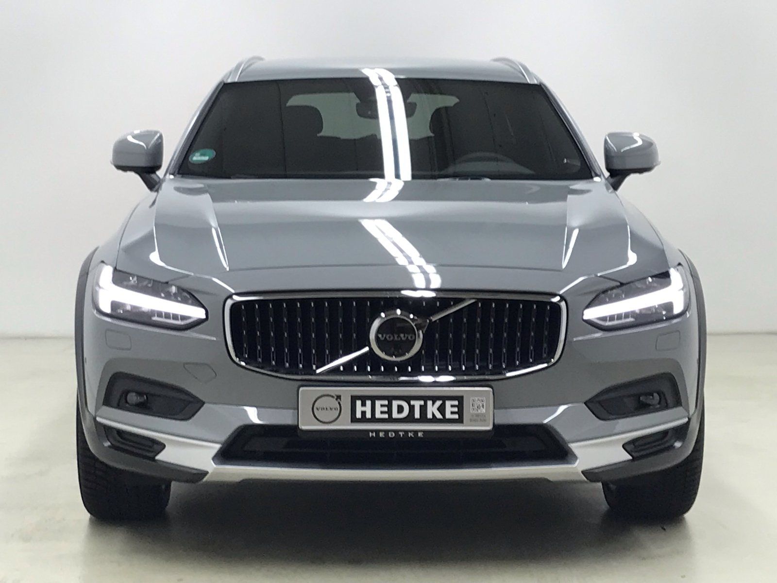 Volvo V90 CC B4 Diesel AWD Plus AHK*360°20"