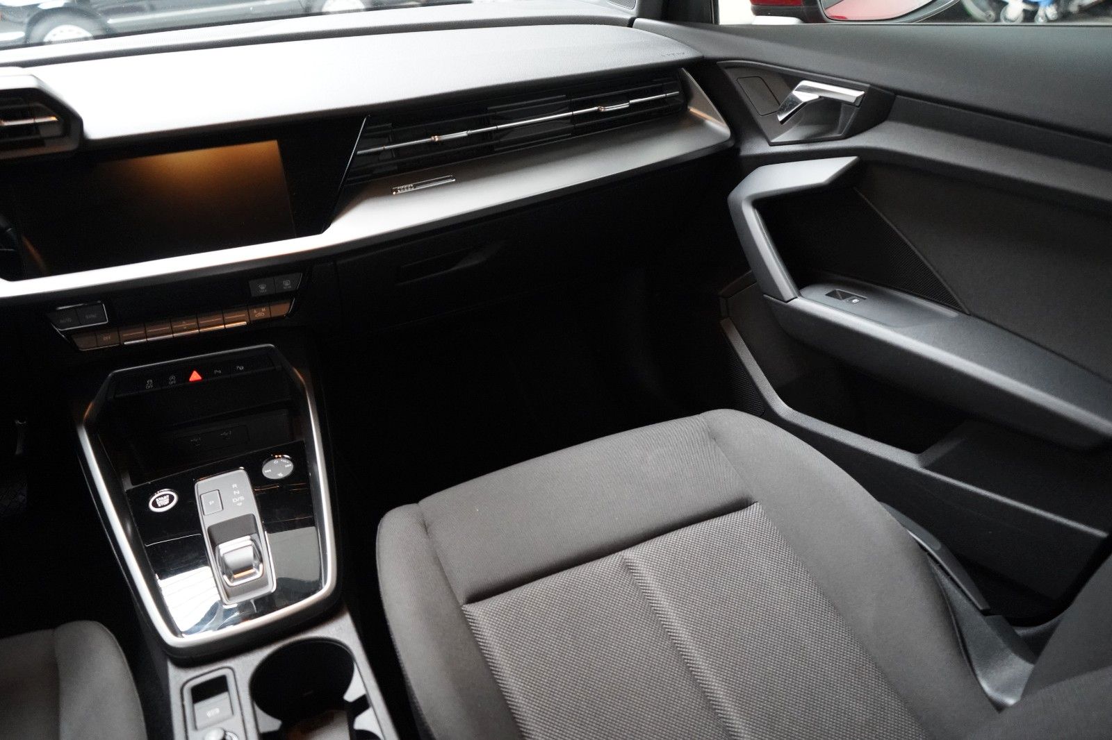 Audi A3 Spbg 30 TFSI Advanced - Samsaru's Car Outlet