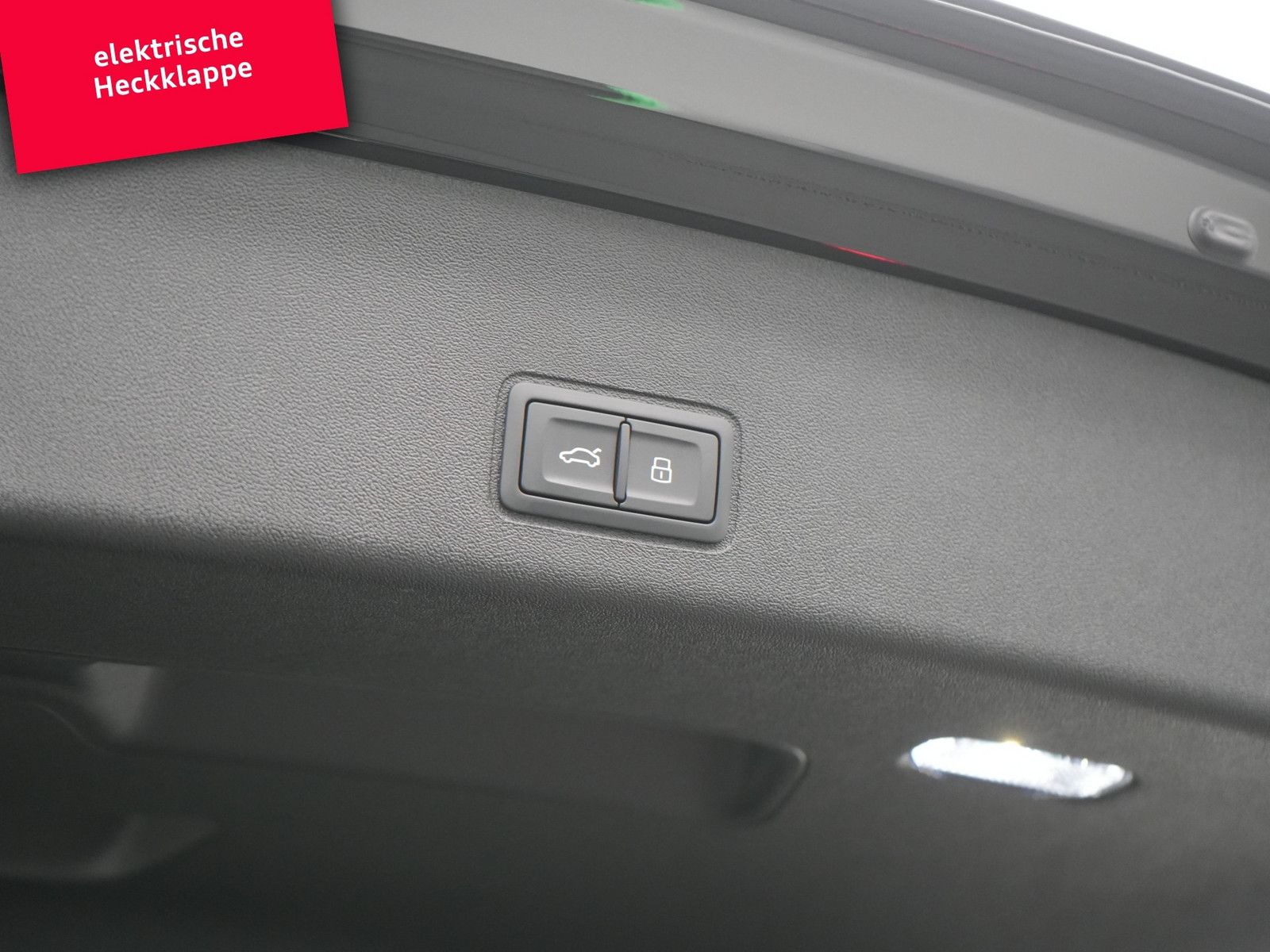 Audi Q3 S tronic S line MATRIX AHK PANO HUD SONOS NAV