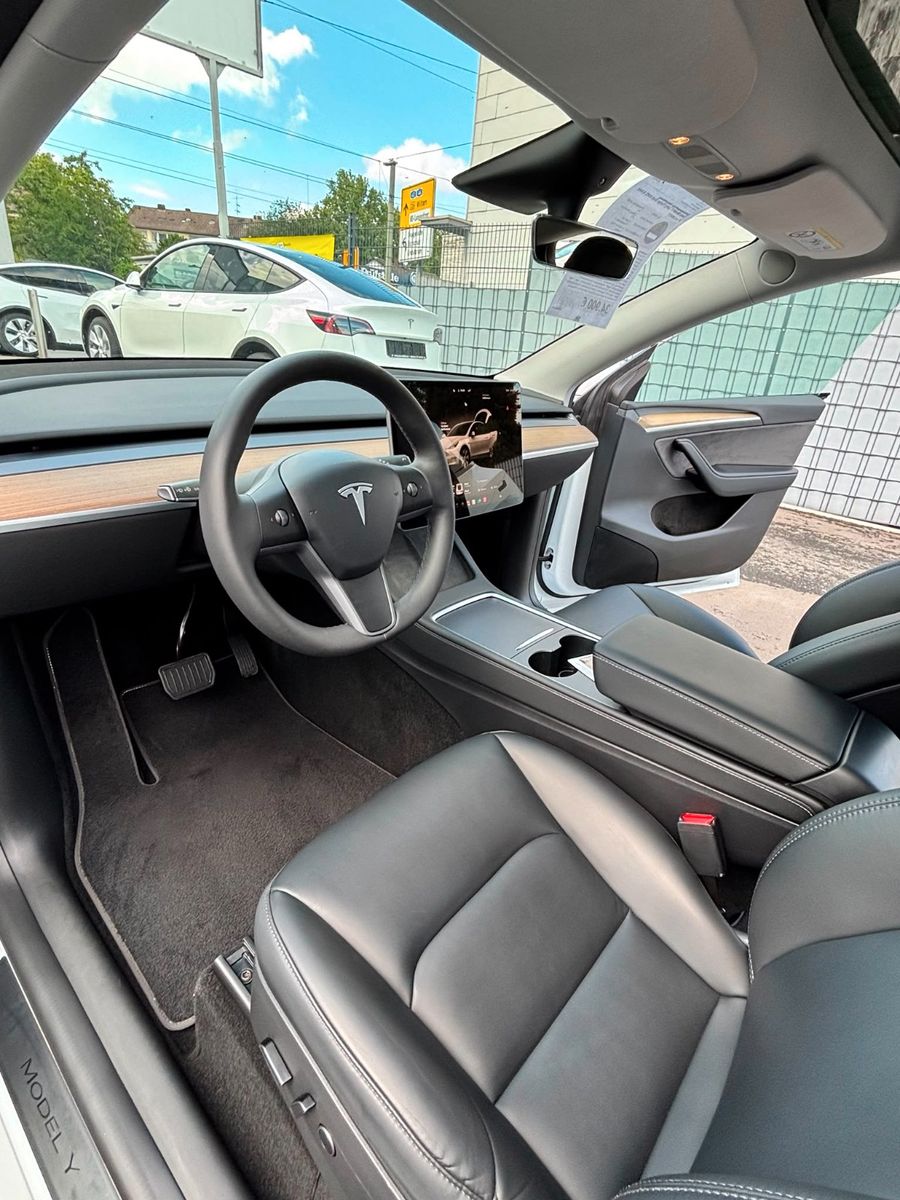 Tesla Model Y Long Range Dual AWD # AHK # incl.MWST