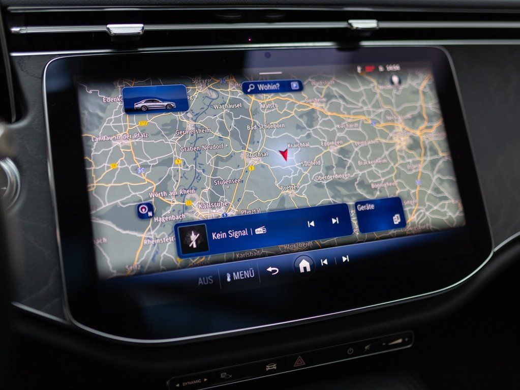 Mercedes-Benz E 220 d Avantgarde Advanced - Samsaru's Car Outlet