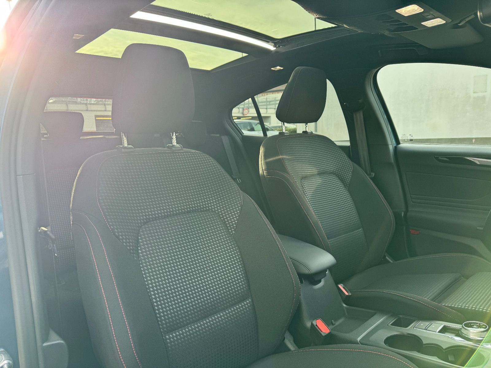 Ford Focus Aut. ST-Line X PANO/AHK/MATRIX/NAVI/KAMERA