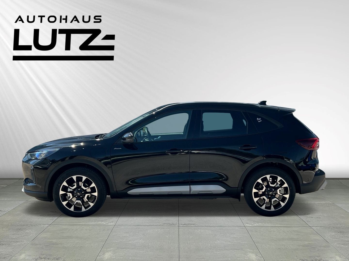 Ford Kuga Active X PHEV - Samsaru's Car Outlet