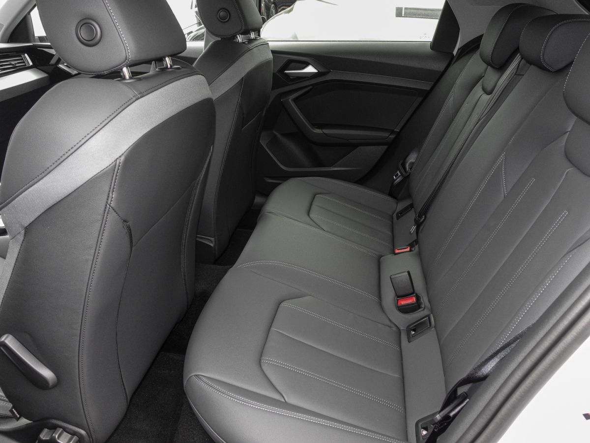 Audi A1 Sportback 30 TFSI S tronic S line - Samsaru's Car Outlet