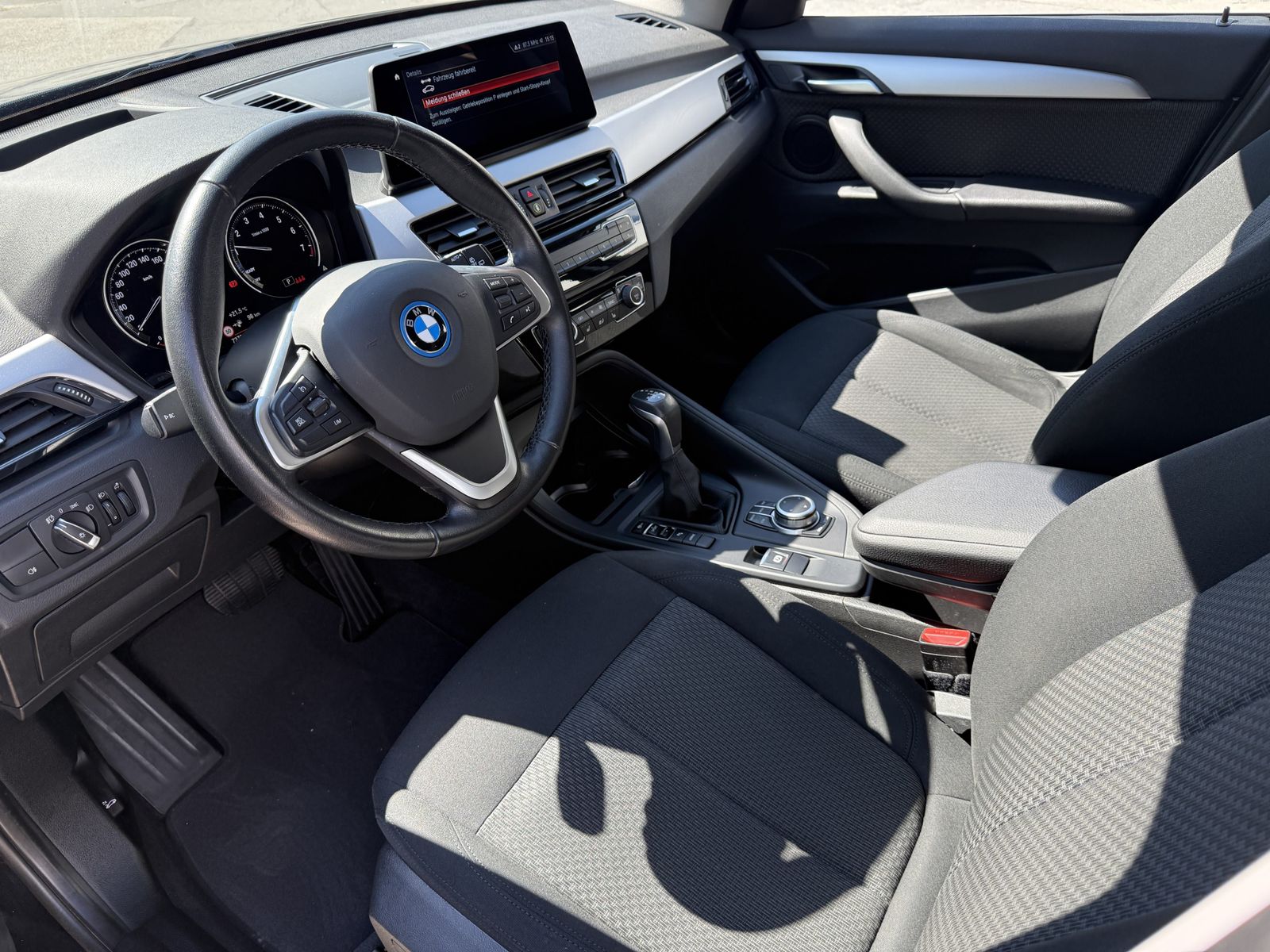 BMW X1 xDrive25e - Samsaru's Car Outlet