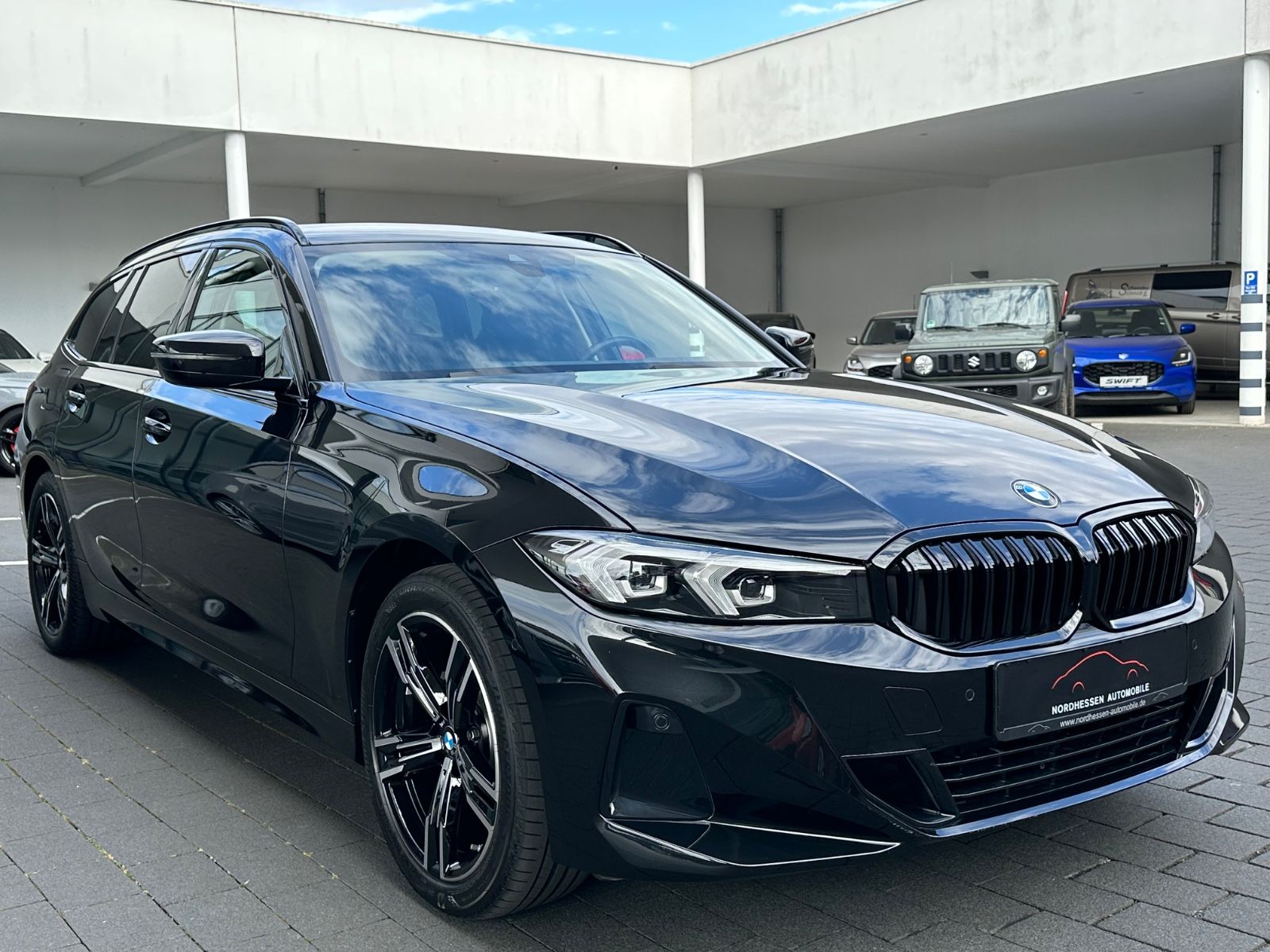 BMW 320 d xDrive Touring M Sport - Samsaru's Car Outlet