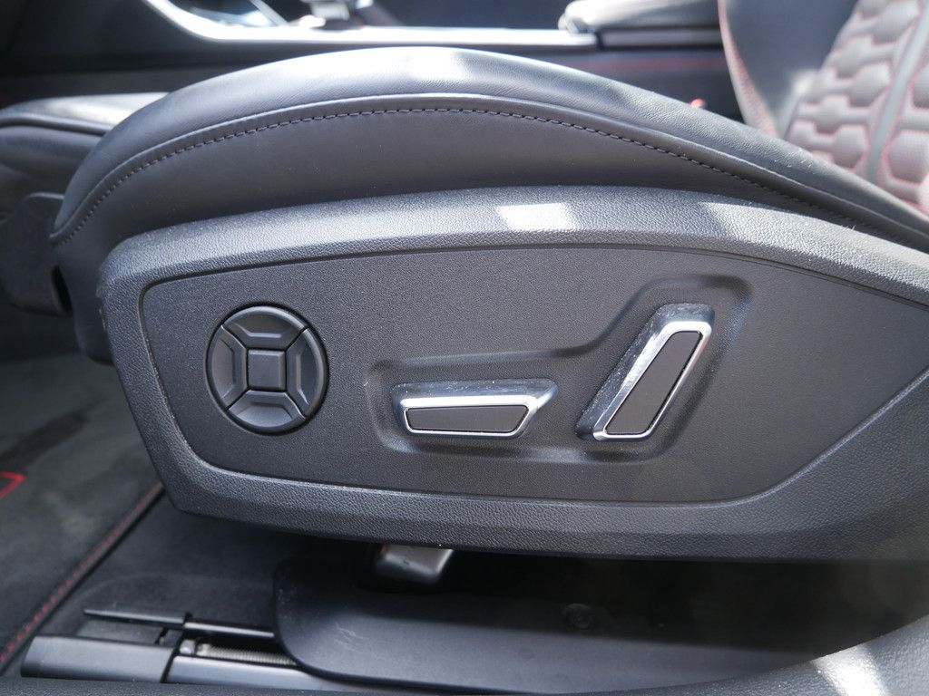 Audi RS6 Avant quattro performance STANDHZ+HUD+B&O+SH