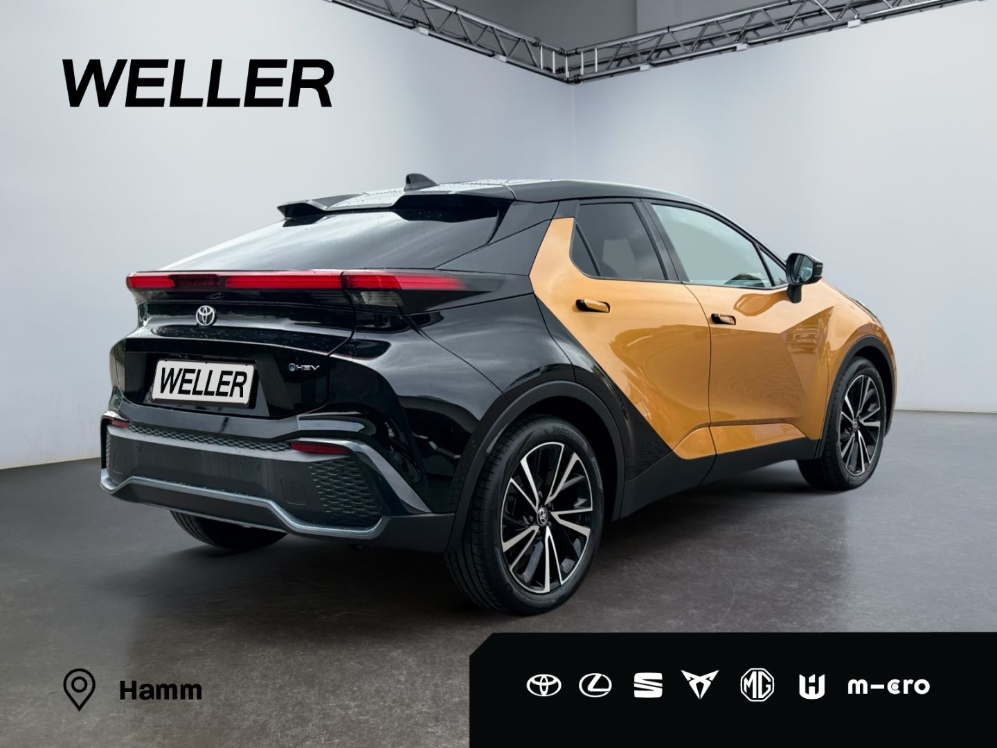 Toyota C-HR 2.0 Hybrid Lounge - Samsaru's Car Outlet