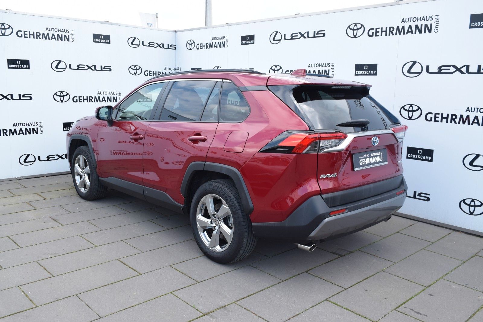 Toyota RAV4 Hybrid 4x2 Club - Samsaru's Car Outlet