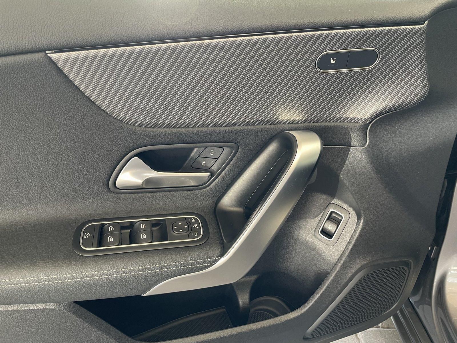 Mercedes-Benz A 250 e ProgrLine - Samsaru's Car Outlet