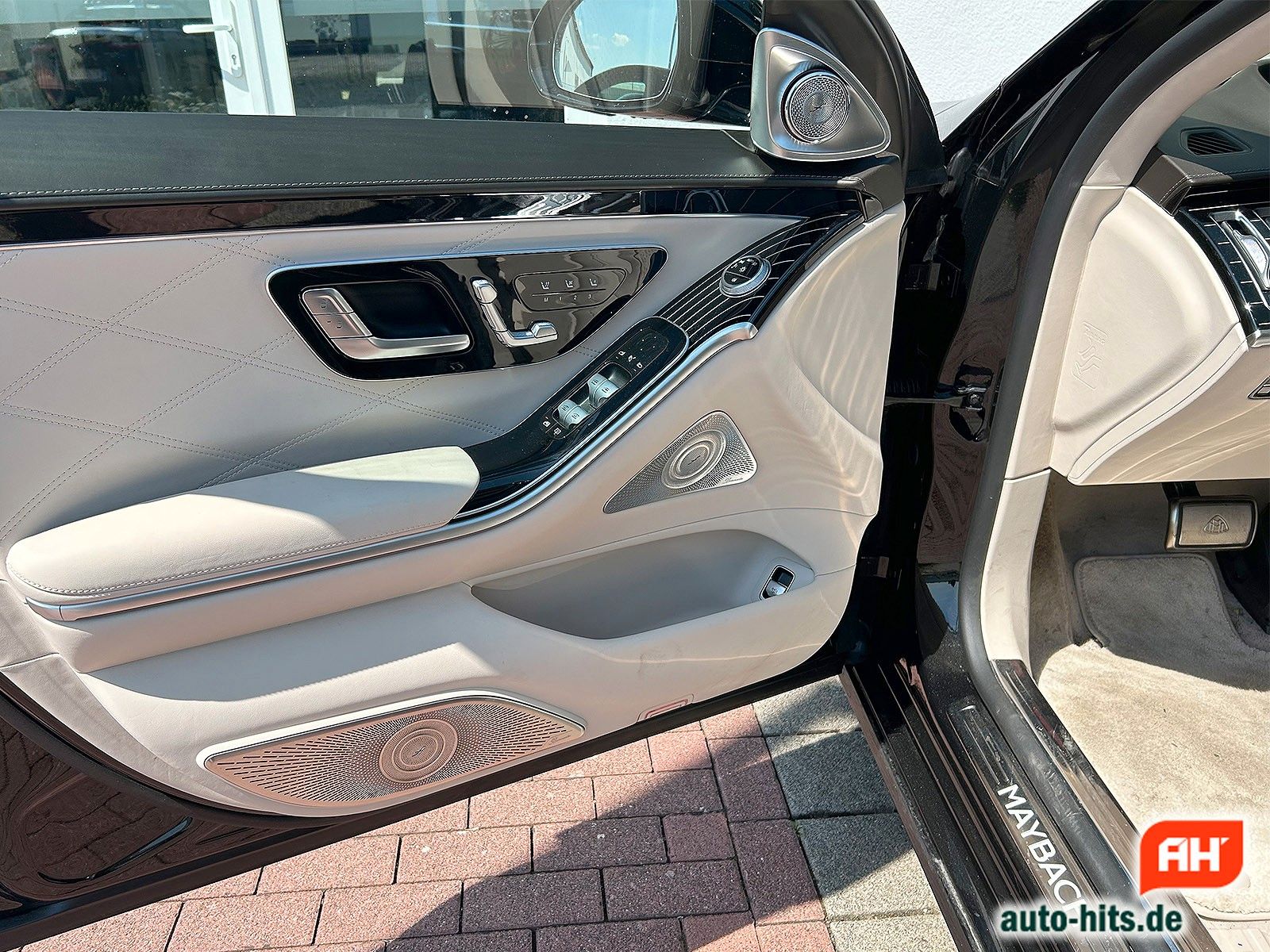 Mercedes-Benz S 580 Maybach 4MATIC - Samsaru's Car Outlet