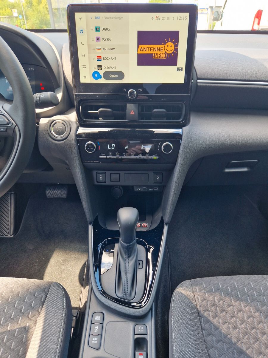 Toyota Yaris Cross 1,5-l-VVT-iE Teamplayer Safety P. V