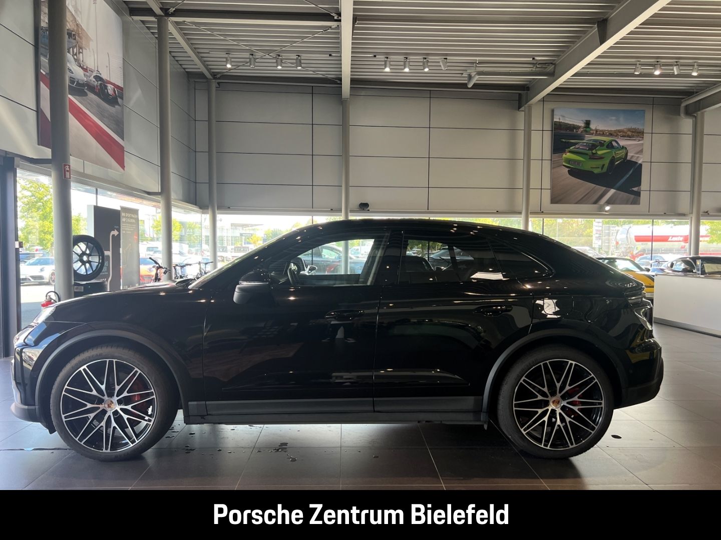 Porsche Macan 4S Burmester Rückfahrkamera Luftfederung