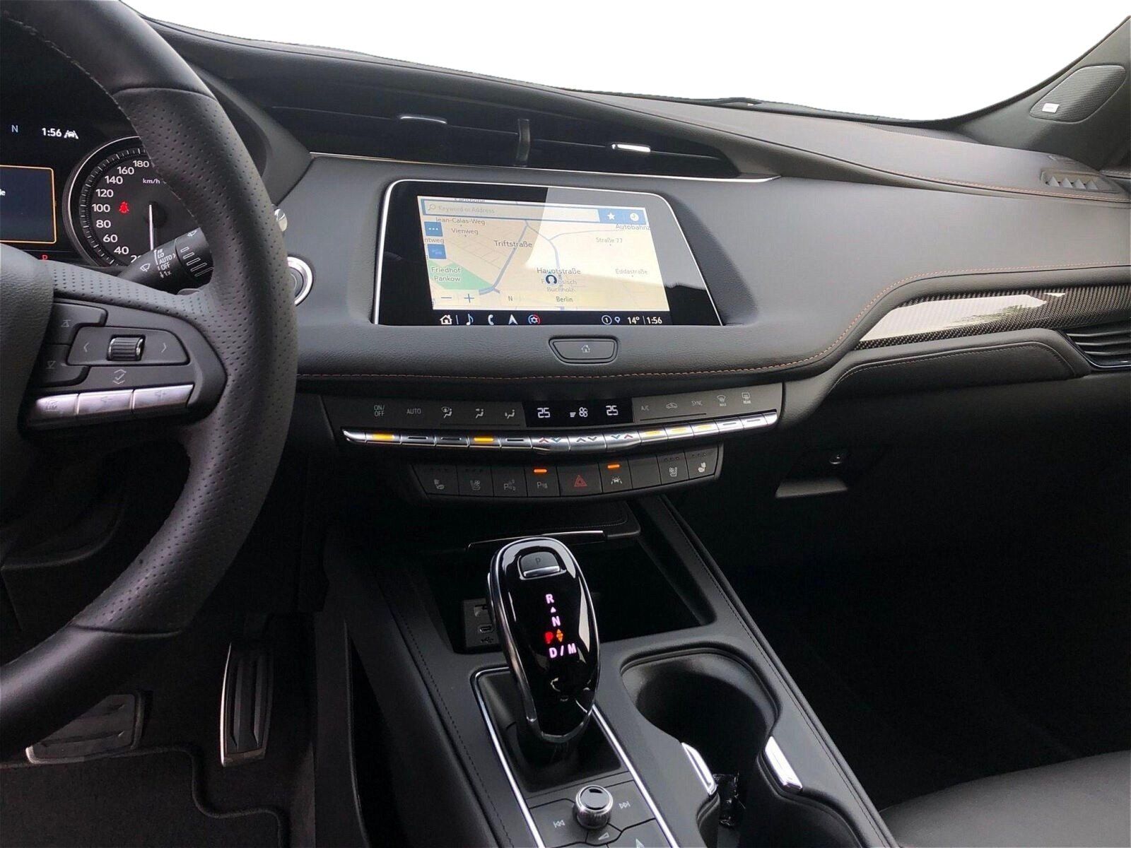 Cadillac XT4 2.0 T Sport AWD AHK*RFK*Schiebedach*HUD*LED