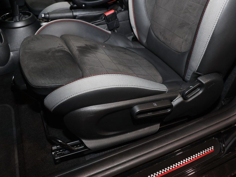 MINI Cooper JCW - Samsaru's Car Outlet