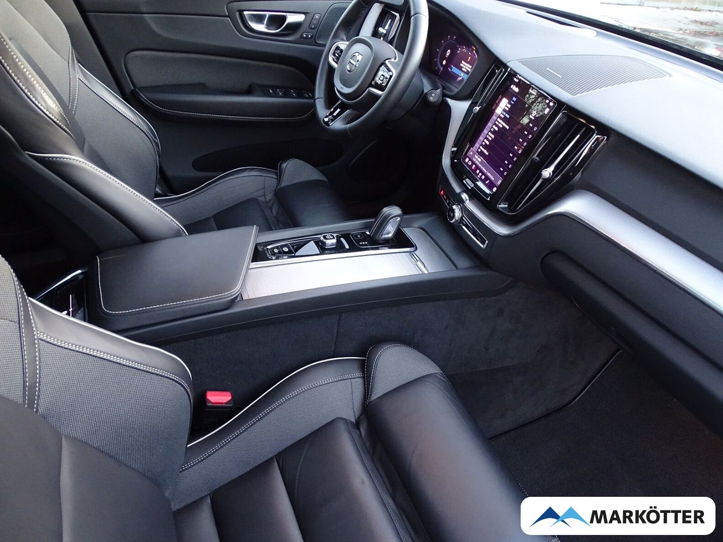 Volvo XC60 R Design AWD ACC/AHK/RFK/STHZ/LEDER