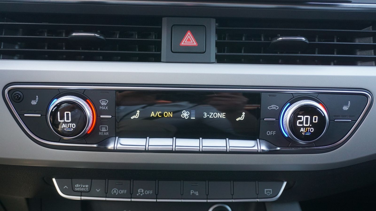 Audi A4 40 quattro S-Line - Samsaru's Car Outlet