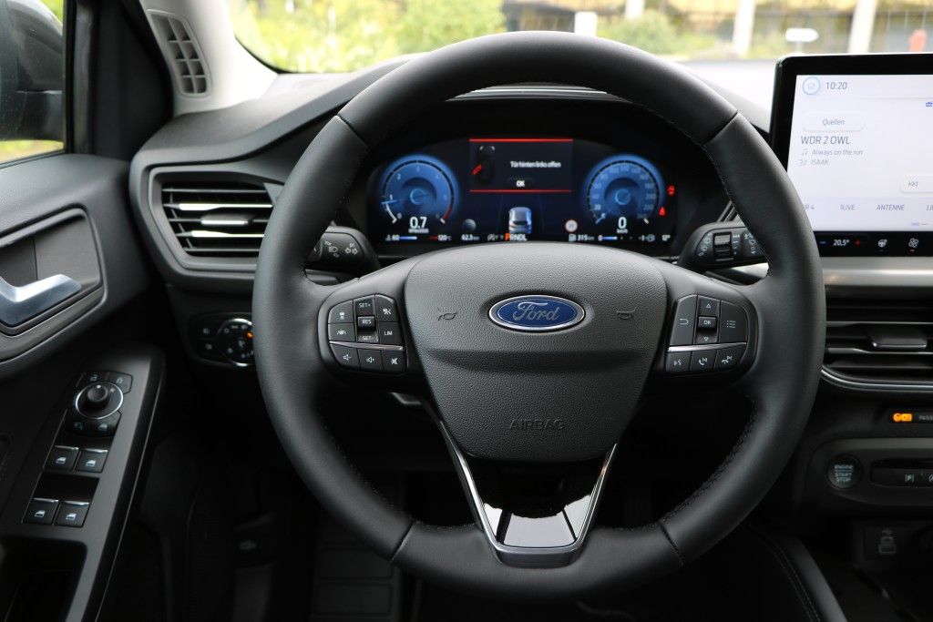 Ford Focus Titanium X RK ACC LED Automatik Park Assis