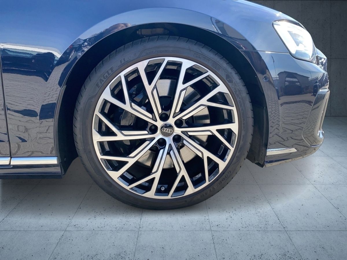 Audi A8 L 60 TFSI e qu. - Samsaru's Car Outlet