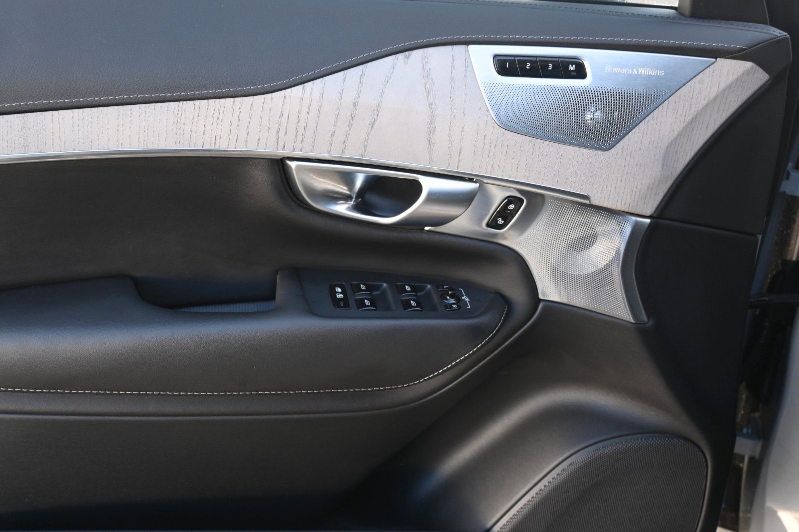 Volvo XC90 B5D AWD Ultimate Bright*LED*PANO*STHZ*360*