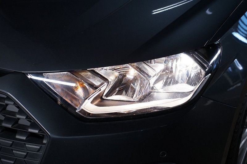 Audi A1 1.5 35 TFSI Sportback S-tronic*Kamera*Navi*DA