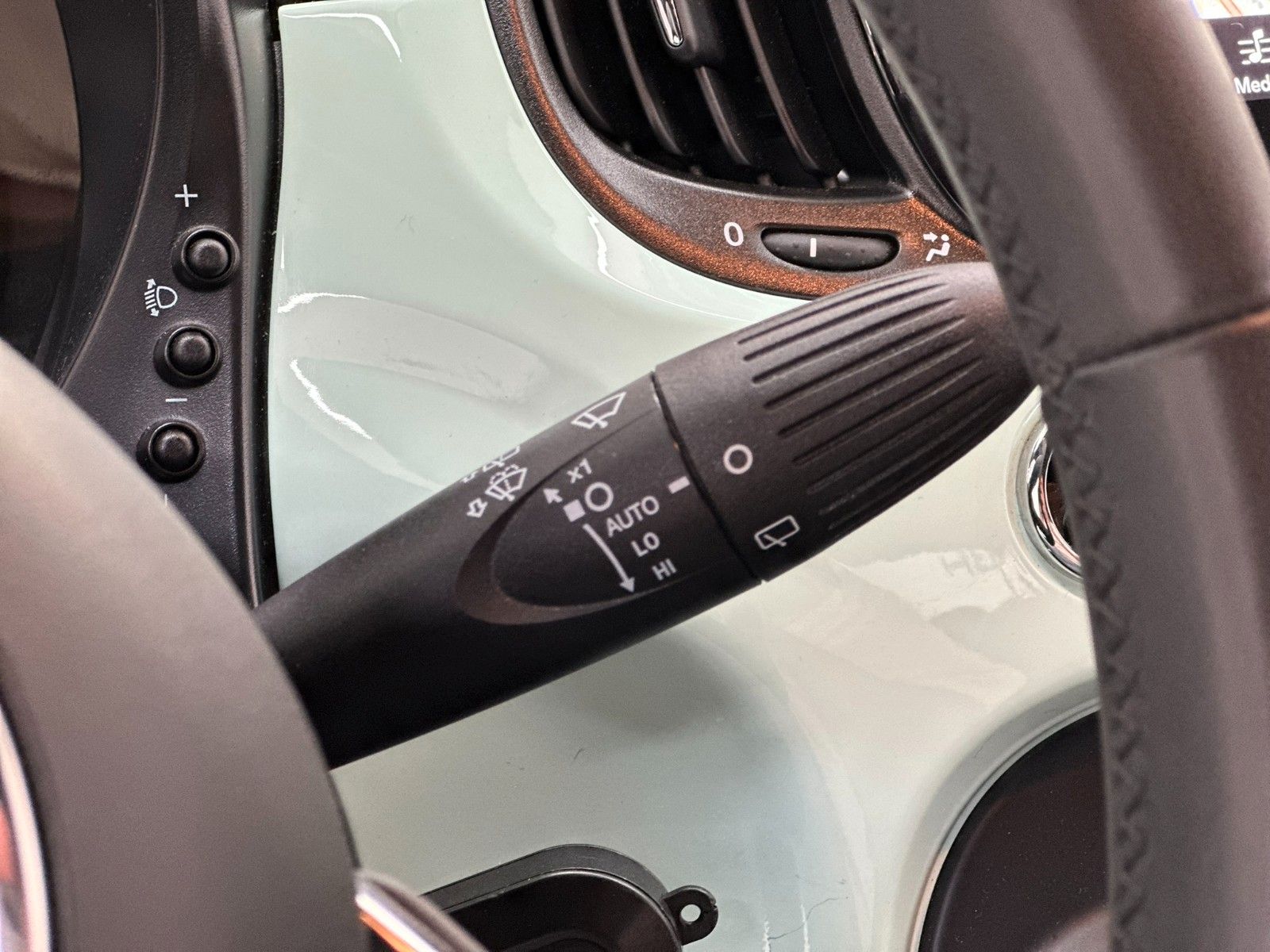 Fiat 500 Lounge - Samsaru's Car Outlet