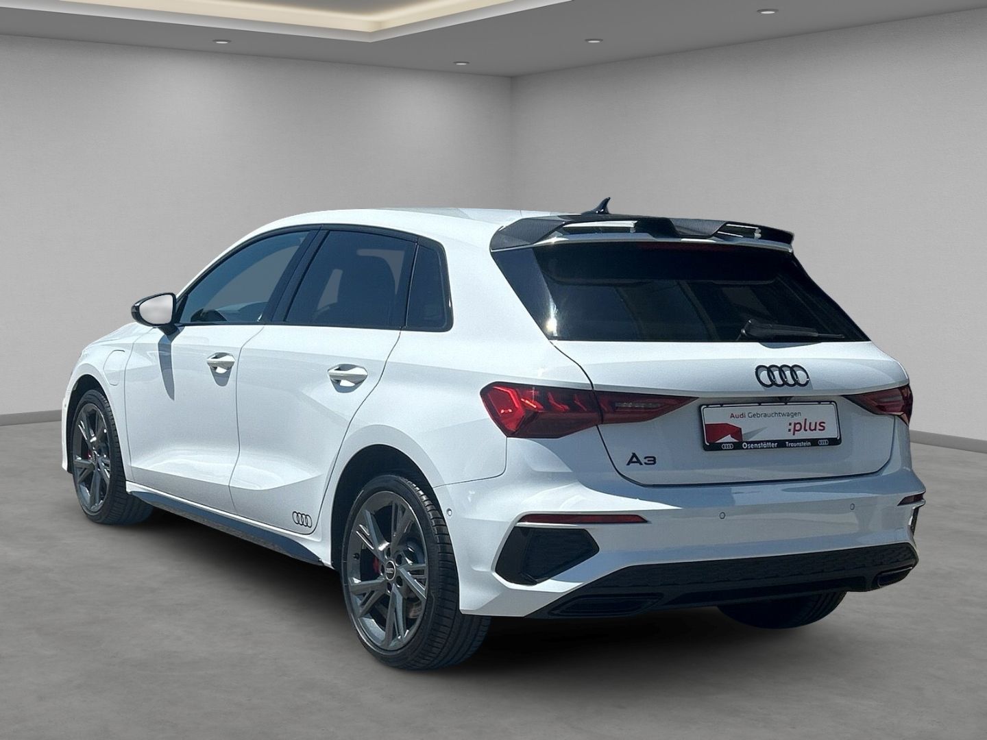 Audi A3 Sportback 45 TFSI e S-Line - Samsaru's Car Outlet