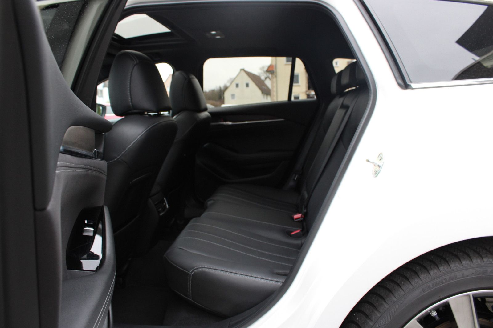 Mazda 6 Kombi TAKUMI*LEDER*360*HUD*BOSE*ACC*GSD*