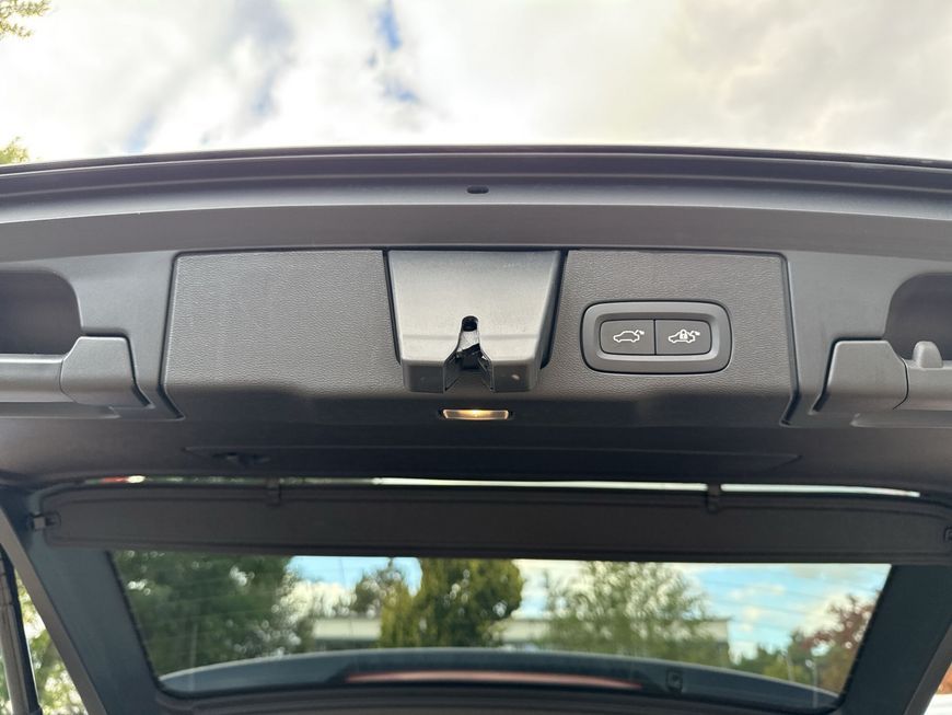 Volvo XC60 B5 B AWD Plus Dark