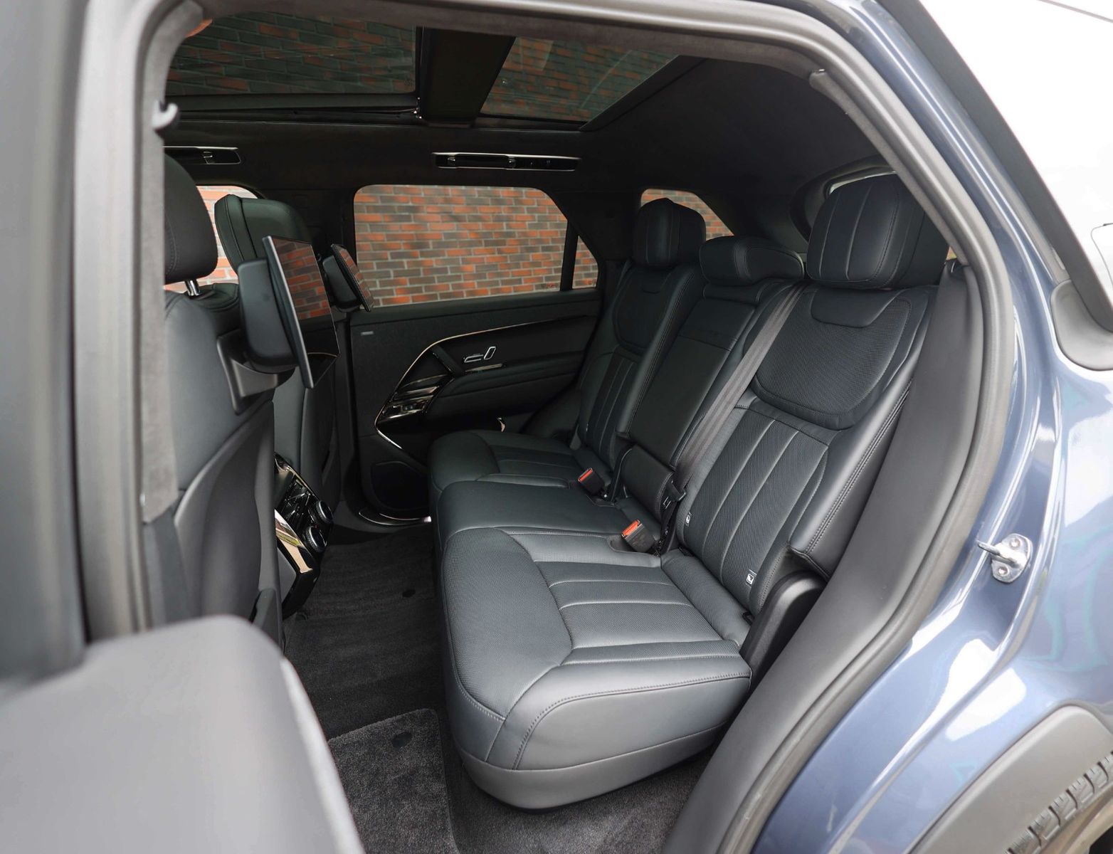 Range Rover Sport P510e Autobiography - Samsaru's Car Outlet