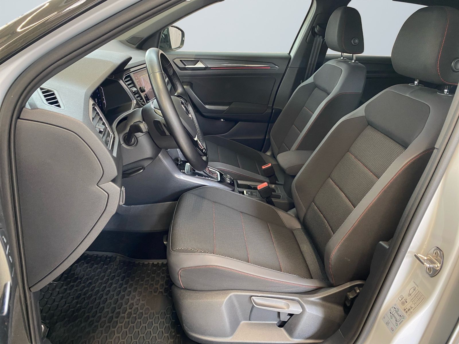 Volkswagen T-Roc 2.0 TSI DSG 4Motion - Samsaru's Car Outlet
