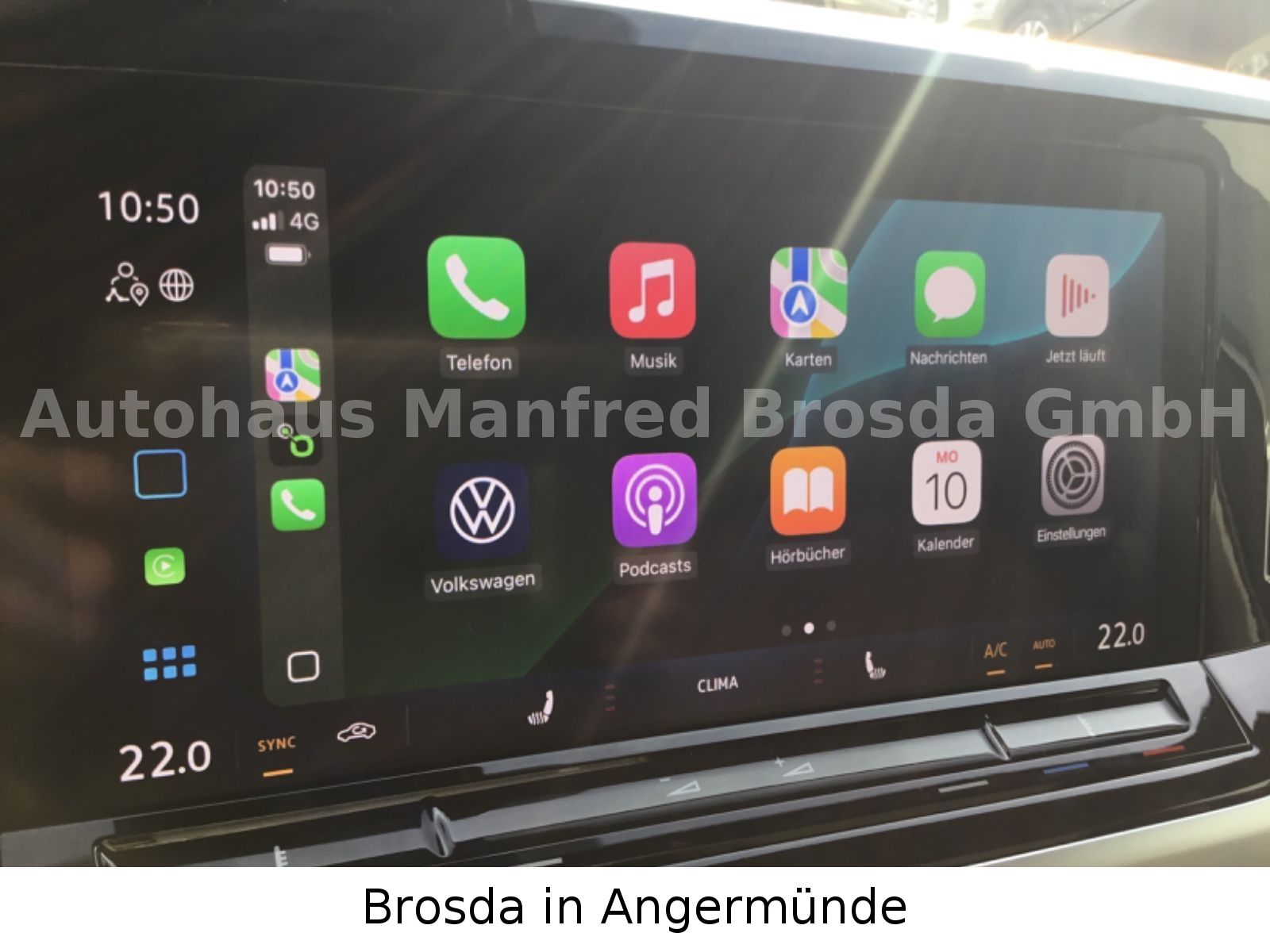 Volkswagen T7 Multivan - Samsaru's Car Outlet