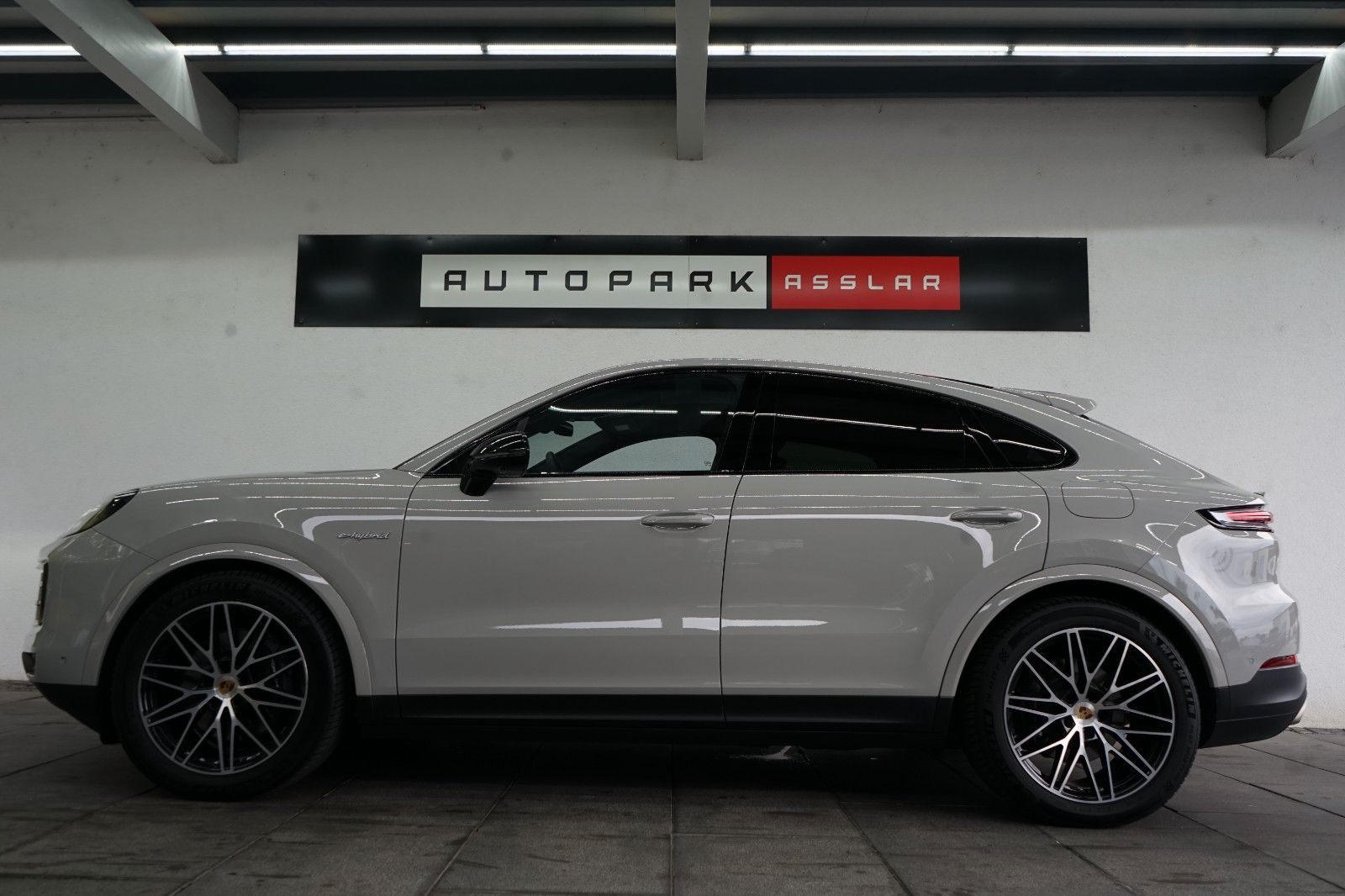 Porsche Cayenne Coupe E-Hybrid/Kreide/HUD/P-DISPLAY/AHK