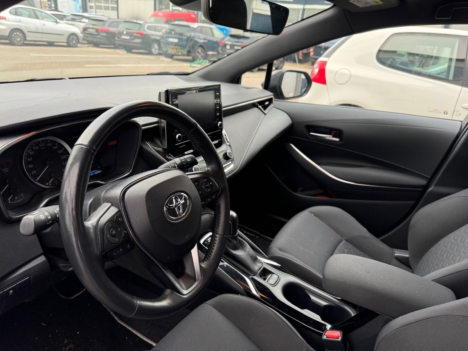 Toyota Corolla Touring Sports Hybrid Comfort - Samsaru's Car Outlet