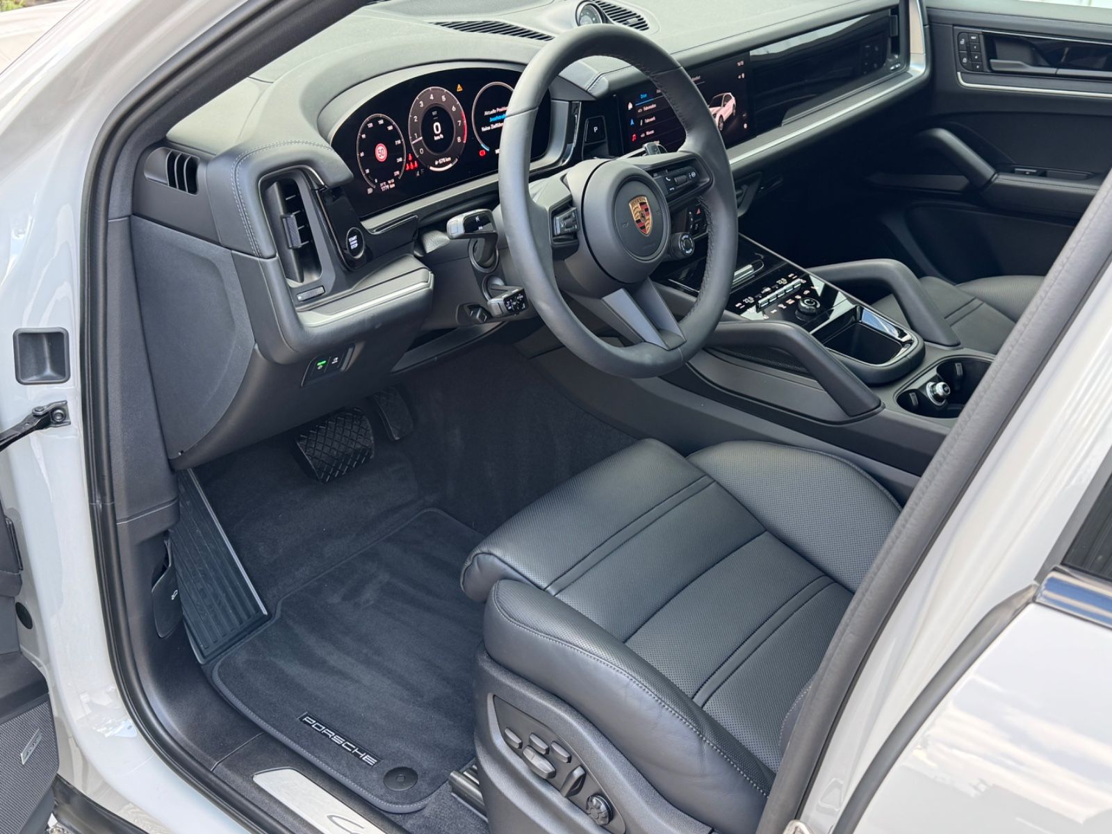 Porsche Cayenne Coupe * BOSE * Pano * 22 Zoll * 360 Kam