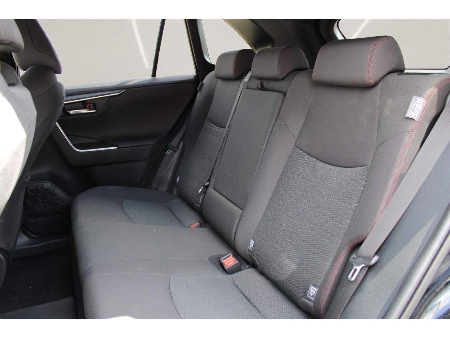Toyota RAV 4 Plug-In Hybrid 4X4 - Samsaru's Car Outlet