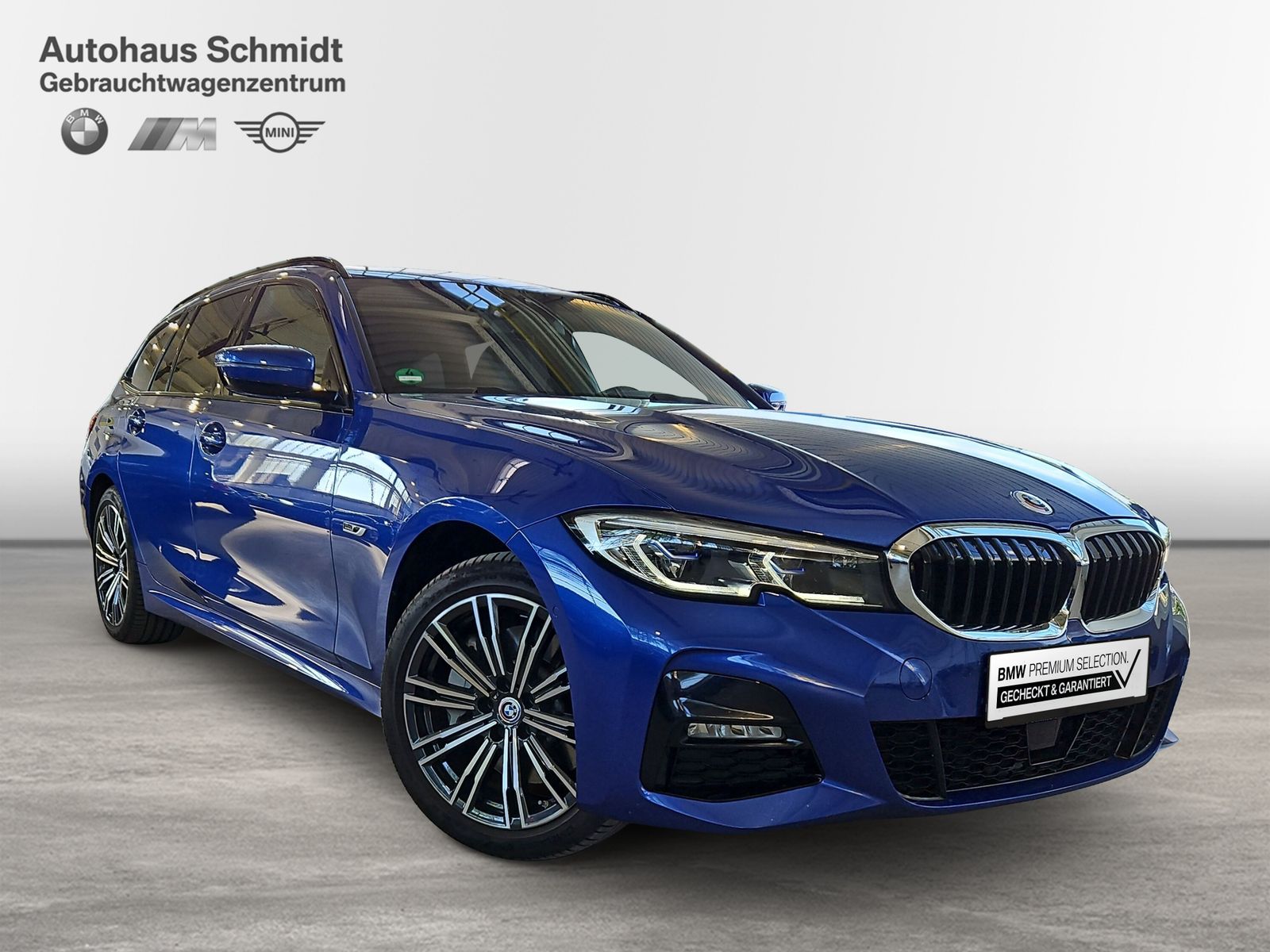 BMW 330e xDrive Touring M Sportpaket - Samsaru's Car Outlet