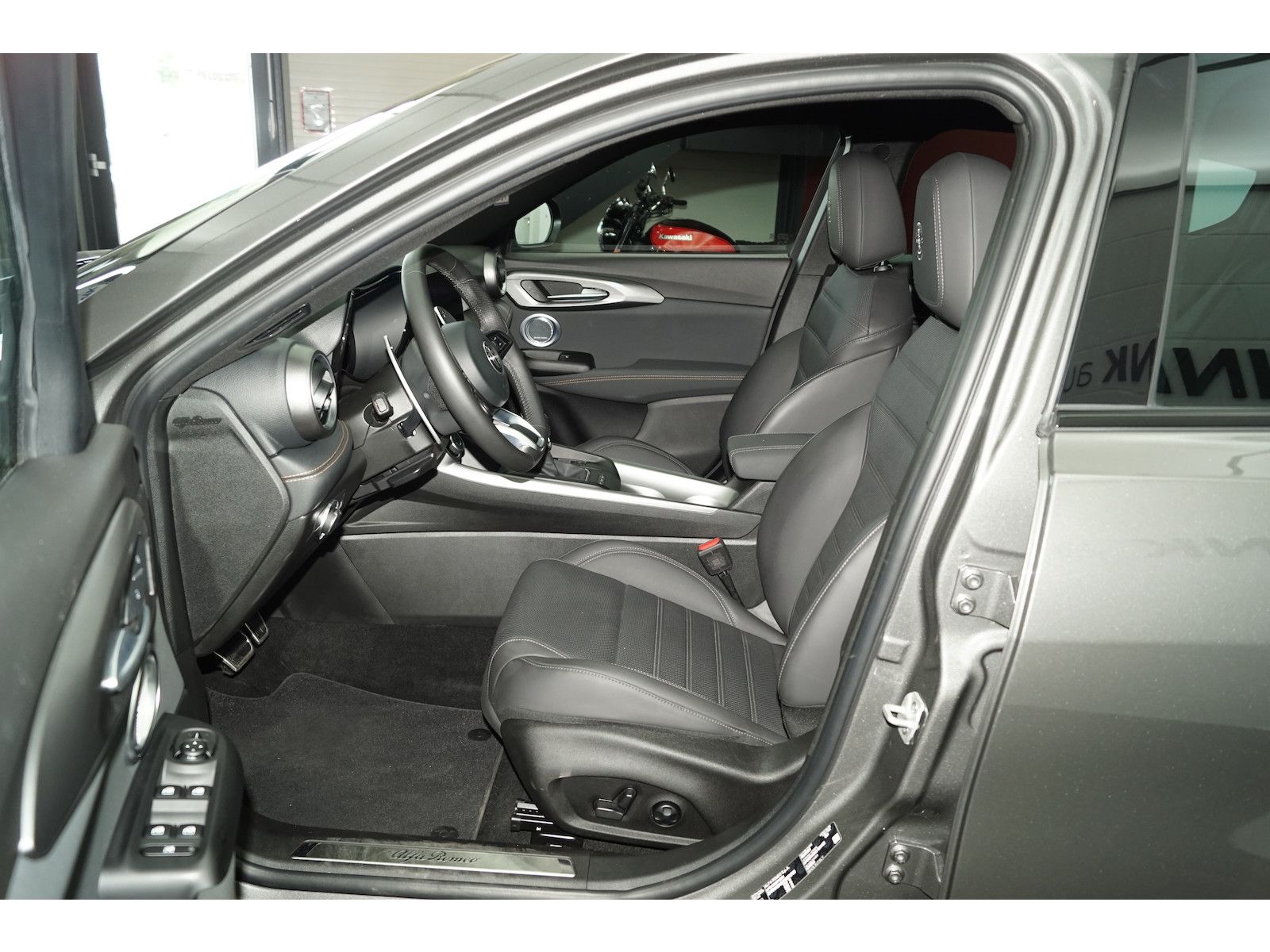 Alfa Romeo Tonale 1.6 VGT-D Veloce FULL LED LEDER 360-CAM