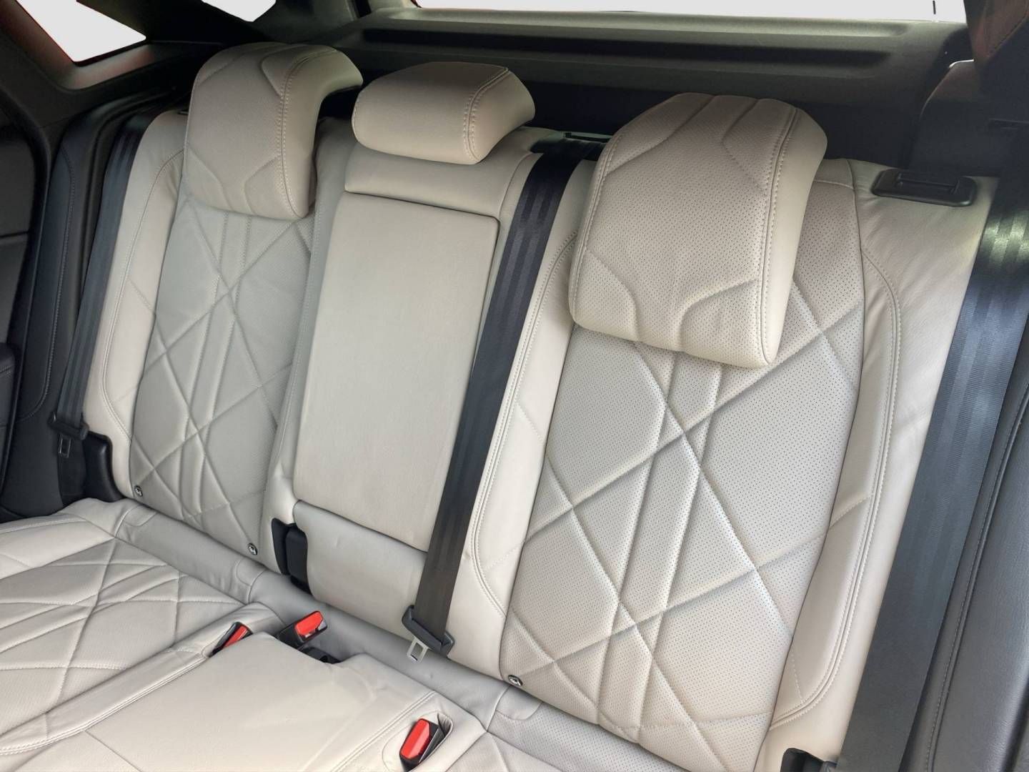 DS Automobiles DS7 (Crossback) E-Tense 300 1.6