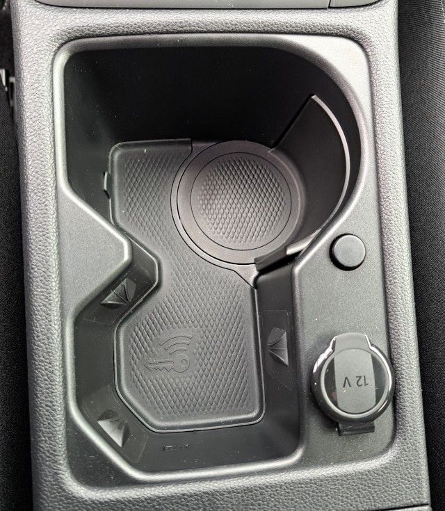 Volkswagen Golf VIII 1.0 TSI Life - Samsaru's Car Outlet